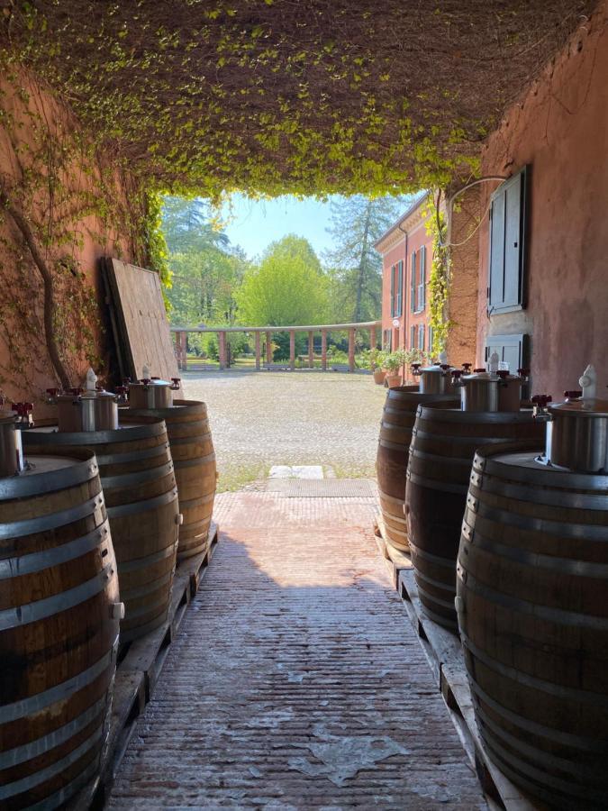 Tenuta Pizzone Wine Resort Rivanazzano Terme Exterior photo